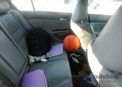 2010 Honda Accord 2.4 Ex-L из США, поврежденный, VIN 1HGCP2F86AA064929